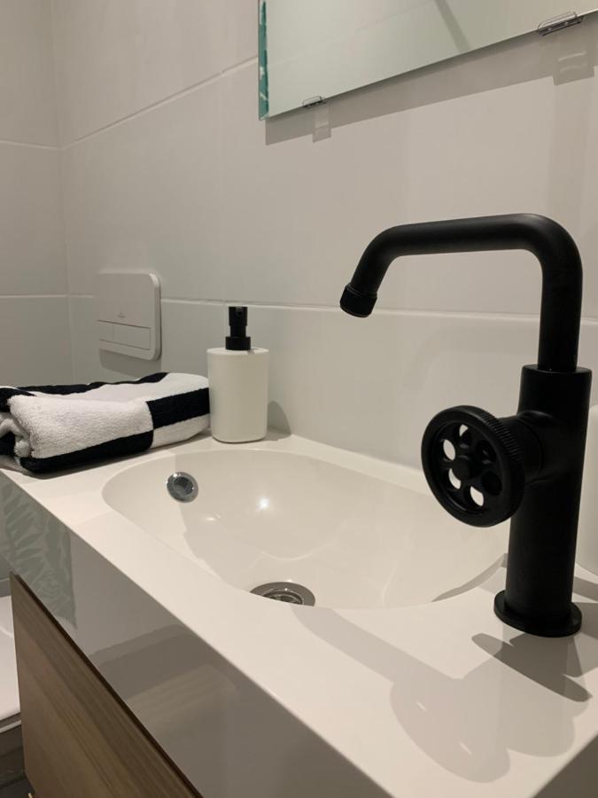 A 2 Pas Du Vieux Port Charmant T2 Apartman Marseille Kültér fotó