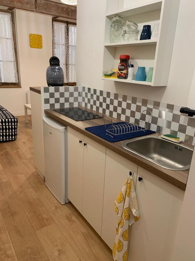 A 2 Pas Du Vieux Port Charmant T2 Apartman Marseille Kültér fotó